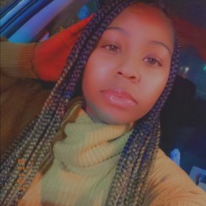 Meet your Posher, Jaye